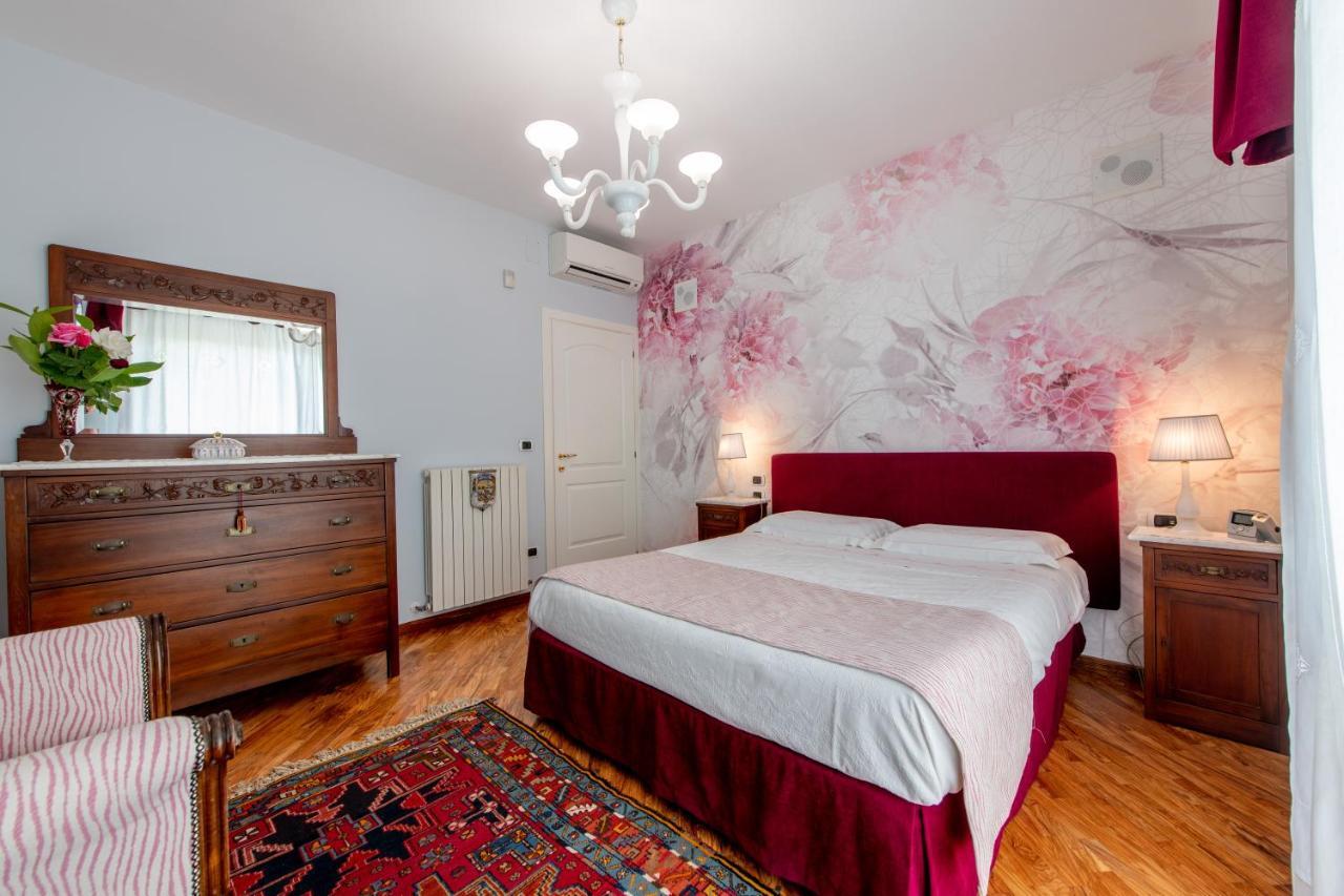 Tigli Luxury Bed and breakfast Martinsicuro
